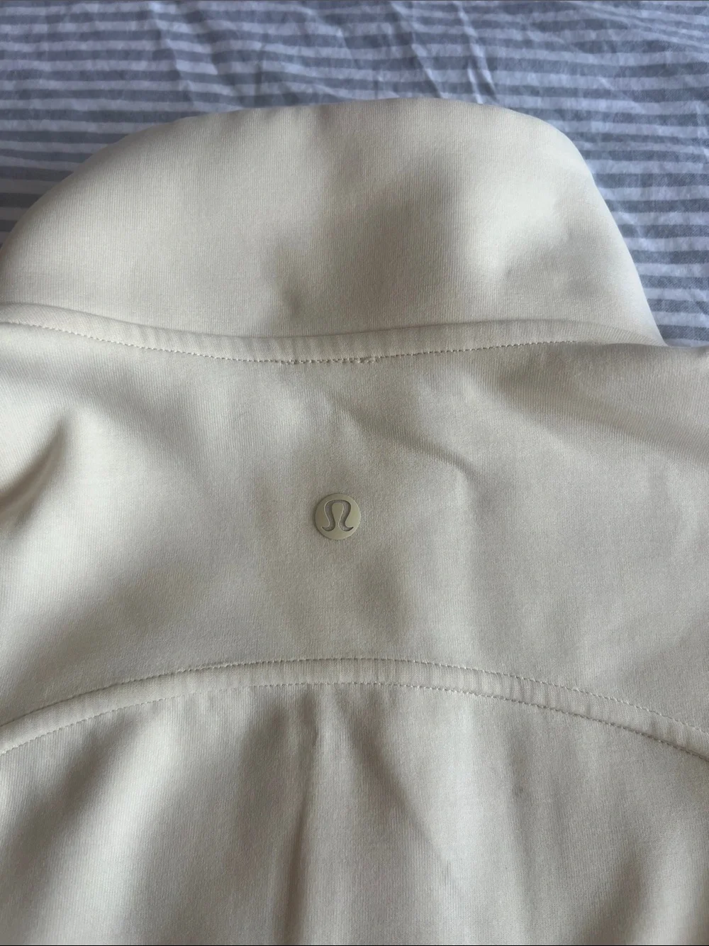 lululemon softstreme half zip pullover - Picture 3 of 3